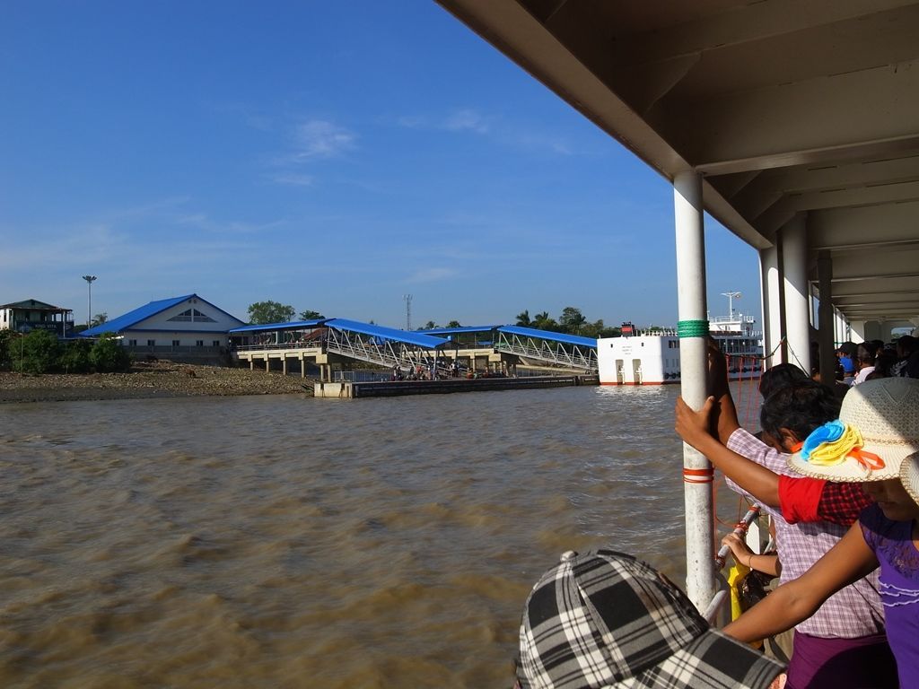 ミャンマー総選挙前日に対岸のDala（ダラー）に潜入